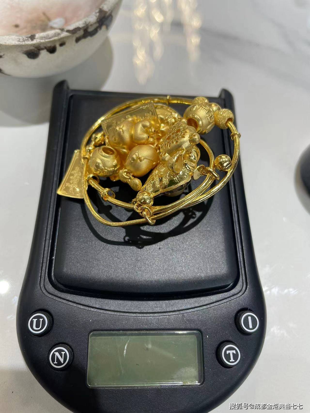 昌都最新24小时上门回收金价方法分析(最方便真实的昌都24小时上门回收黄金方法)